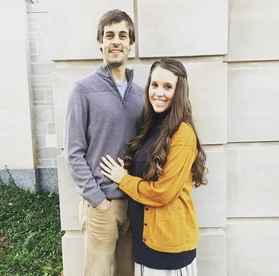 Jill Duggar Dillard Reveals Stillbirth of Daughter 4 Months into Pregnancy, Asks for Prayers