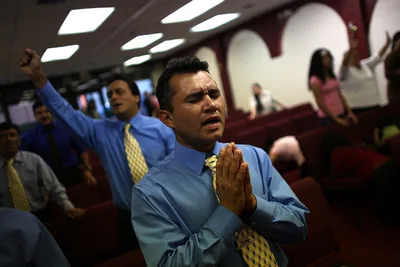 Nearly One-Third of Hispanics Identify as ‘religiously unaffiliated’: Pew
