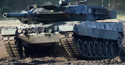 Western Leaders Press Germany on Battle Tanks to Ukraine