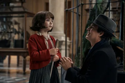 'All the Light We Cannot See' Director Elevates Beauty of Family, Power of Words in Netflix Adaptation