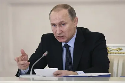 U.S. announces sanctions on Russia, vows to 'go further' if Putin continues Ukraine 'invasion'