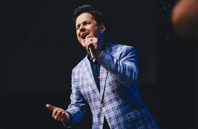 Pastor of Lakewood Church's Hispanic Community Returns to His Church in Costa Rica