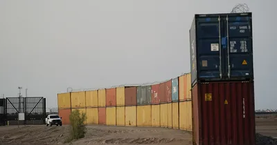 Arizona Keeping Shipping Containers as Stopgaps in Border Wall