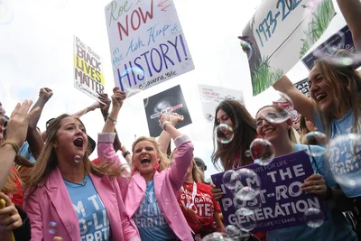 Supreme Court overturns Roe v. Wade in Mississippi abortion ruling