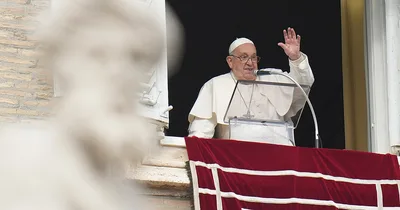 Pope appoints Catholic church’s first female prefect