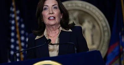 New York governor won’t remove NYC Mayor