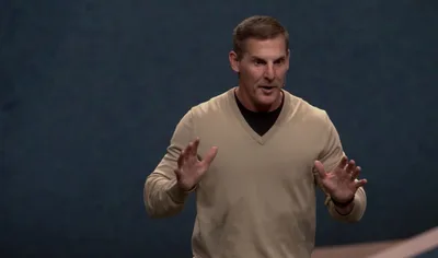 Craig Groeschel Lists 5 Red Flags Christians are Dating the Wrong Person