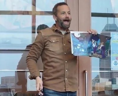 Hundreds Pack Indianapolis Library for Kirk Cameron Story Hour after Book Reading Dispute
