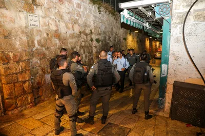 Palestinian Attacker Killed After Stabbing Israeli Police Officers in Jerusalem