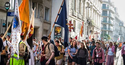 Young Catholics drive record crowds for Chartres Pilgrimage in France
