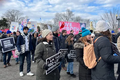 At March for Life, Crowd Roars as GOP Leaders Renew Anti-Abortion Vows