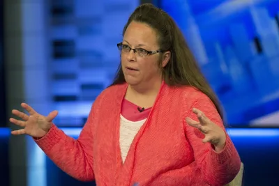 Kim Davis can be sued for refusing to issue marriage licenses to same-sex couples: appeals court