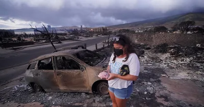 Maui authorities let residents back to visit burn zone