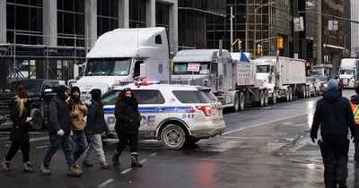 Freedom Convoy still parked in Canada