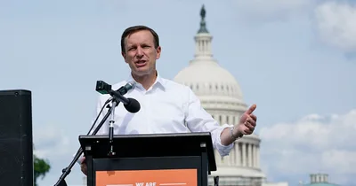 Senators propose bipartisan gun law