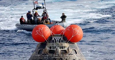 NASA’s Orion Capsule Splashes Down in Pacific