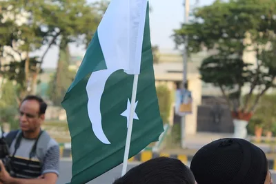Suicide bomber kills 12, injures dozens of civilians in Pakistani capital as tensions escalate