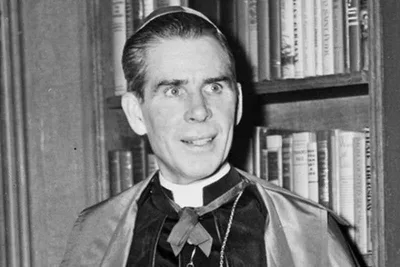 Venerable Fulton Sheen 'should be made a saint', says Peoria coadjutor bishop