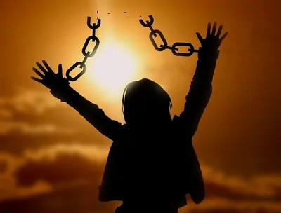 Can people voluntarily control their behavior and beliefs?