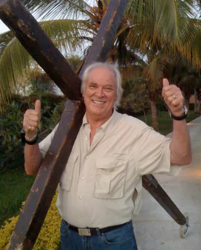 Arthur Blessitt, Evangelist with World Record for Longest Pilgrimage, Dies at 84