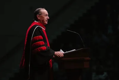 Iorg Encourages SWBTS Graduates to Stay True to God’s Eternal Mission | Baptist Press