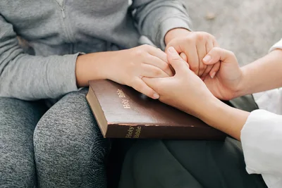 Court Bars Mom from Taking Daughter to Church