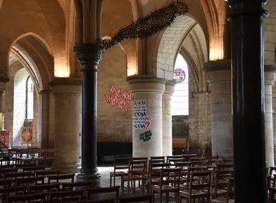Canterbury Cathedral Graffiti Installation Draws Criticism from J.D. Vance, Elon Musk, and UK Church Leaders