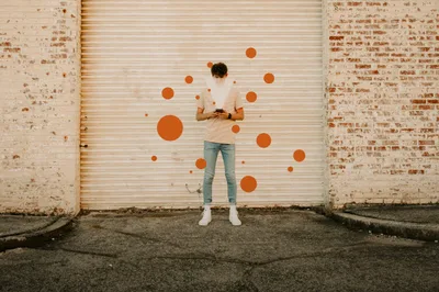 Don't Let Social Media Replace Genuine Friendships - RELEVANT