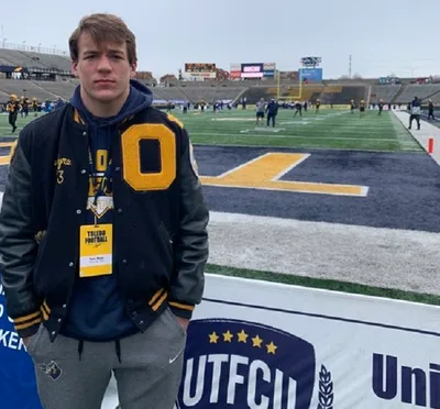 Thousands call for Oxford High stadium to be renamed after hero student who tried to disarm shooter