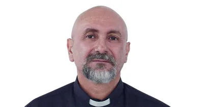 ‘He died doing what he loved’: Memories of the Ecuadorian priest who died at the altar