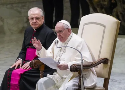 Pope Francis urges sides to take a step back in Ukraine conflict