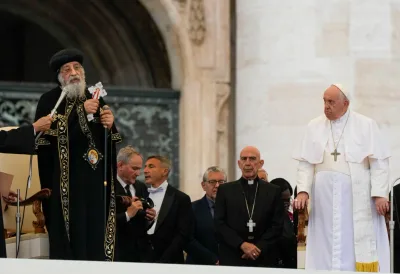 Catholic, Coptic Orthodox Popes Offer Joint Vatican Blessing
