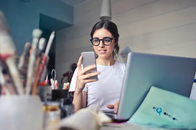 Eight Ways Christians Can Make Their Social Media Feeds a Healthier Place - RELEVANT
