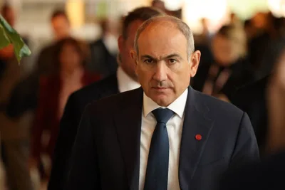 Evangelicals offer praise for Armenia PM after he recites Bible at prayer breakfast amid church tensions
