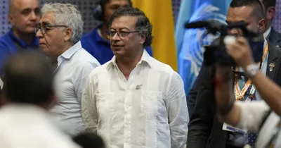 Under tariff threat, Colombia agrees to take back deportees
