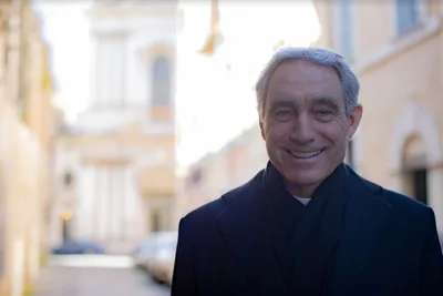 Here's what you need to know about Archbishop Gänswein, Pope Emeritus Benedict XVI's personal secretary