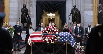 Former Sen. Bob Dole lies in state