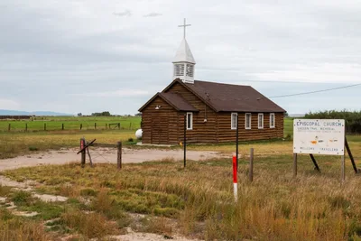 Travel: Along the Oregon Trail, a little church keeps the faith
