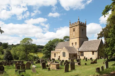 Church of England faces ‘financial disaster’ without radical cuts, academics warn