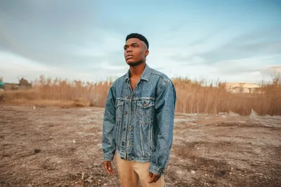 Young Adults Are Choosing Singleness—But Is the Church Ready for That? - RELEVANT