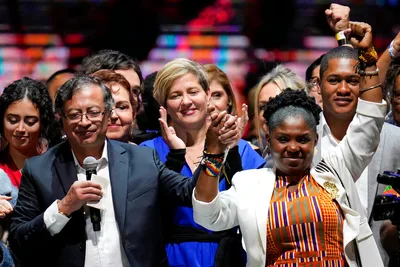 Colombia Picks 1st Leftist President in Tight Runoff Contest