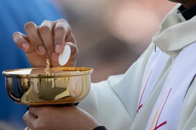 Diocese responds after state senator says he was denied Communion