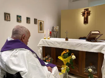 Vatican Releases Image of Frail Francis; Plan for Wealthy Donors to Join King's Private Meeting with Pope Withdrawn