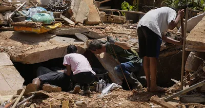 Deadly mudslides bury Brazilian town