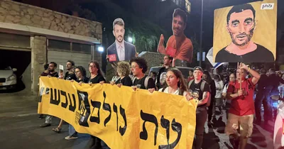 Air Raid Sirens Interrupt Anti-War Protest on Netanyahu’s Street