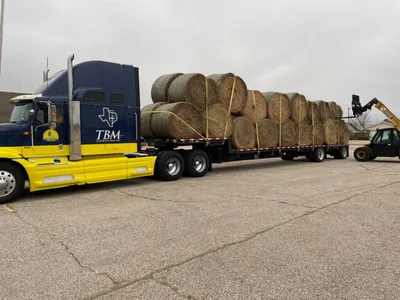 Baptists providing help, hay for hurting Texas ranchers | Baptist Press