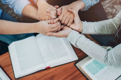 FIRST-PERSON: God brings revival to small-town church through weekly prayer meetings | Baptist Press