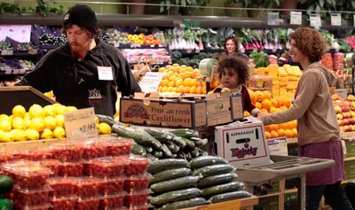 American families fall deeper into debt as prices rise, median incomes slide: study