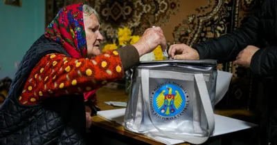Moldova Raids Alleged Russian Networks ahead of Election
