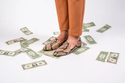 How to Get On Top Of Your Finances This Year - RELEVANT